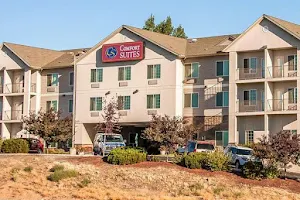 Comfort Suites Redmond Airport image