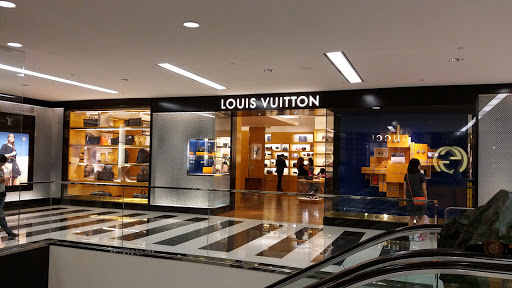 Louis Vuitton McLean Tysons Corner Bloomingdale's