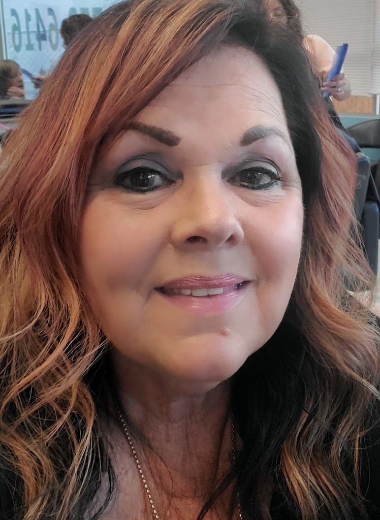 Teddi's Place Hair Salon 34207
