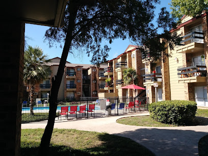 Olmos Club Apartments