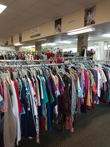 Thrift Store «Hilltoppers Inc Thrift Store», reviews and photos, 154 E 1st St, Crossville, TN 38555, USA