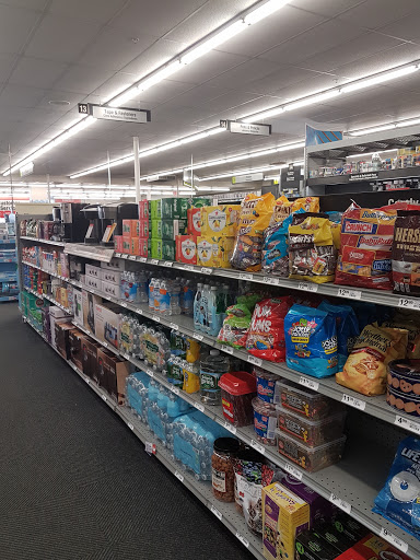 Office Supply Store «Staples», reviews and photos, 24-41 31st St, Astoria, NY 11102, USA