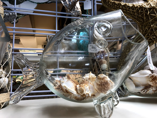 Shopping Mall «Tahitian Gardens», reviews and photos, 1975 Periwinkle Way, Sanibel, FL 33957, USA