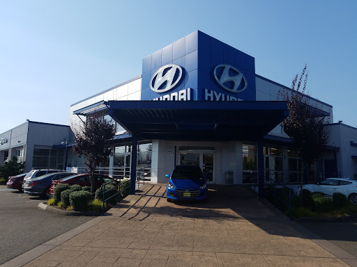 Hyundai Dealer «Korum Hyundai», reviews and photos, 111 River Rd, Puyallup, WA 98371, USA