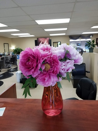 Beauty Salon «Affinity Salon», reviews and photos, 2607 Bridgeport Way W #1f, University Place, WA 98466, USA