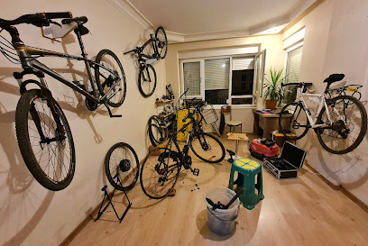GUEST AND BIKE HOUSE