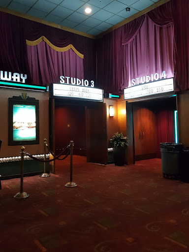 Movie Theater «Ridgeway Cinema Grill», reviews and photos, 5853 Ridgeway Center Pkwy, Memphis, TN 38120, USA