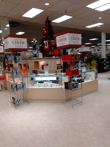 Department Store «Bon-Ton», reviews and photos, 5737 S Transit Rd, Lockport, NY 14094, USA