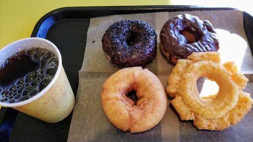 Donut Shop «Donut Burst», reviews and photos, 1870 S Garrison St, Lakewood, CO 80232, USA