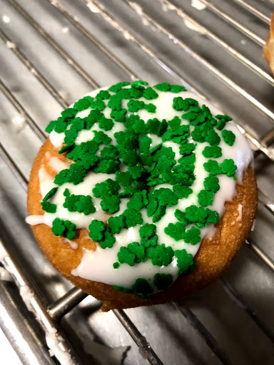 Donut Shop «Yummy Donuts & Croissants», reviews and photos, 13439 Osborne St # 12, Arleta, CA 91331, USA