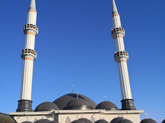 Sanayi Valide Cami