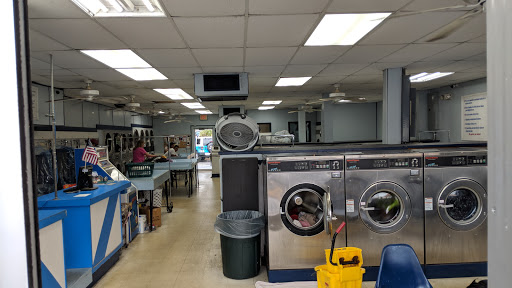 Laundromat «2 Minit Laundry and Cleaners», reviews and photos, 124 N Parsons Ave, Brandon, FL 33510, USA