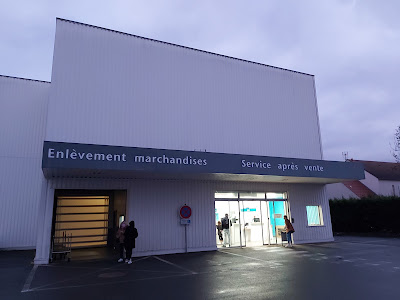 Dépôt BUT Claye-Souilly à Claye-Souilly
