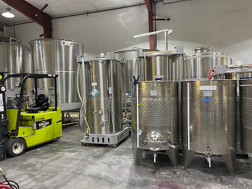 Vineyard «Archer Vineyard, Winery & Tasting Room», reviews and photos, 32230 NE Old Parrett Mountain Rd, Newberg, OR 97132, USA