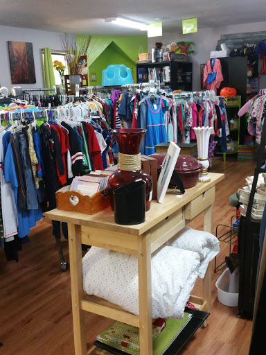 Thrift Store «Vault Raleigh», reviews and photos, 8480 Garvey Dr, Raleigh, NC 27616, USA