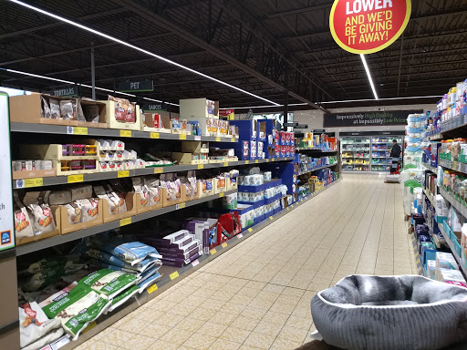 Supermarket «ALDI», reviews and photos, 4222 W Gate City Blvd, Greensboro, NC 27407, USA
