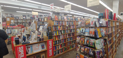 Book Store «Half Price Books», reviews and photos, 5017 Excelsior Blvd, St Louis Park, MN 55416, USA