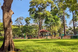 Le Van Tam Park image