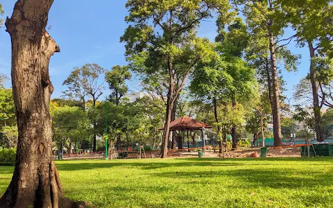 Le Van Tam Park image