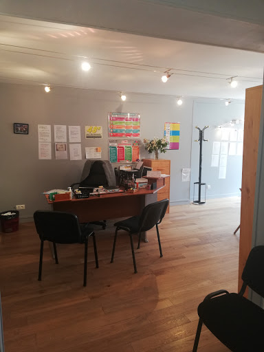 Auto-École Val à Villeneuve-sur-Yonne, Yonne