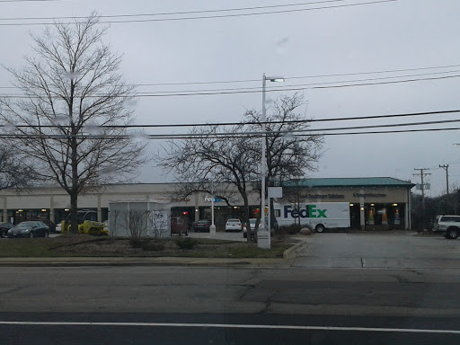 Print Shop «FedEx Office Print & Ship Center», reviews and photos, 678 N Northwest Hwy, Park Ridge, IL 60068, USA