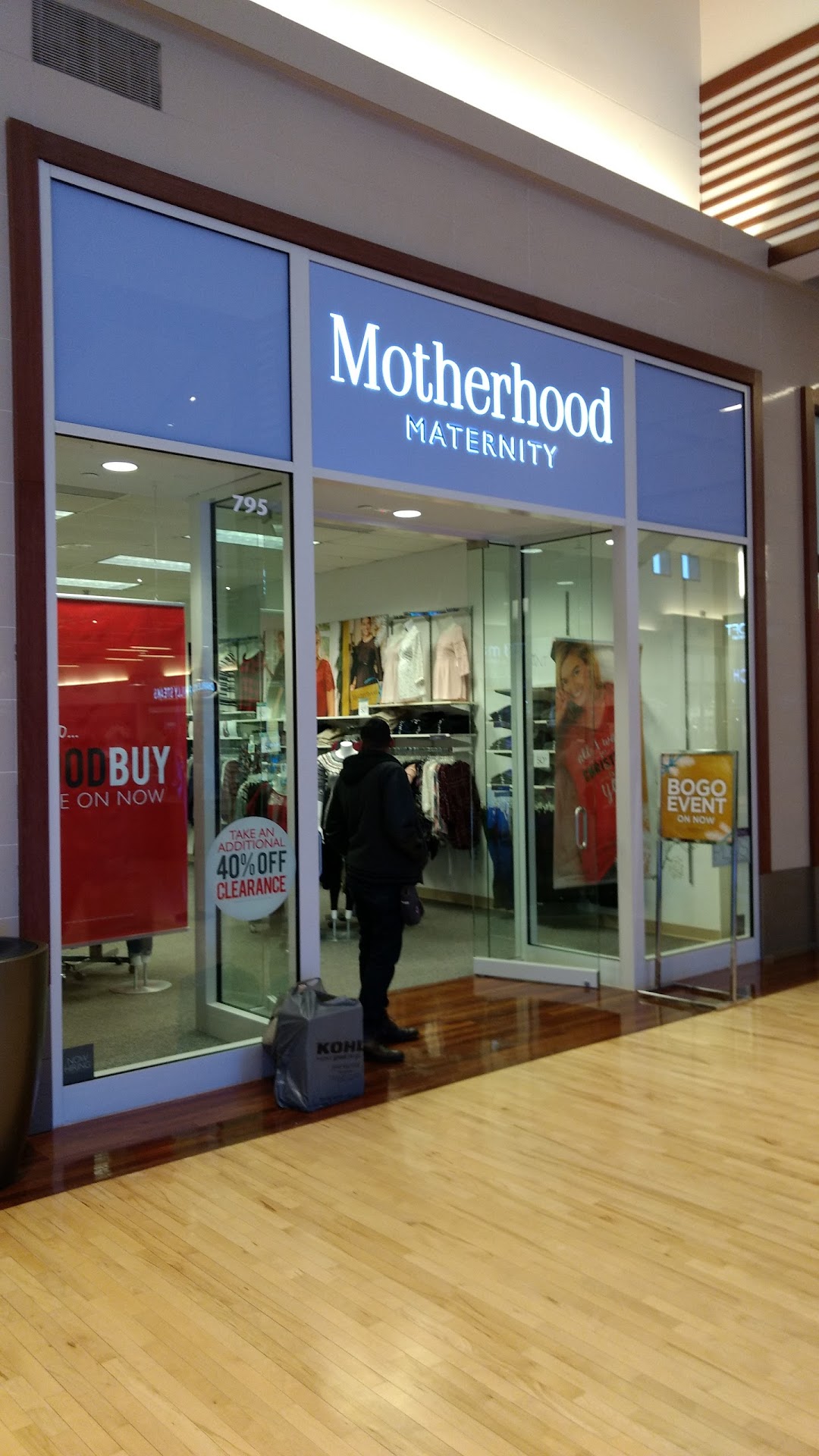 Motherhood Maternity Outlet