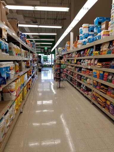 Pet Supply Store «Pet Supplies Plus», reviews and photos, 7315 Mentor Ave, Mentor, OH 44060, USA