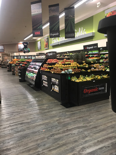 Grocery Store «Vons», reviews and photos, 3650 S Bristol St, Santa Ana, CA 92704, USA