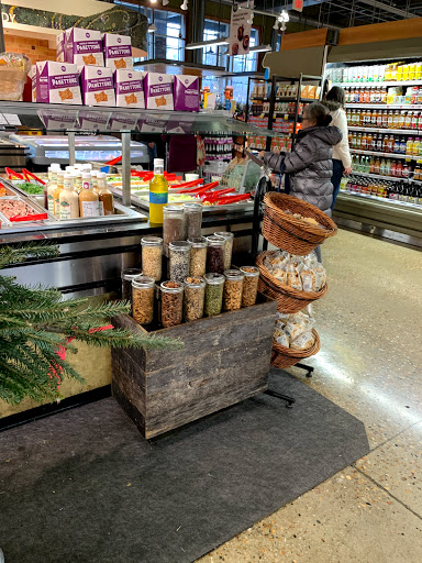 Grocery Store «Whole Foods Market», reviews and photos, 4501 Market Commons Dr, Fairfax, VA 22033, USA