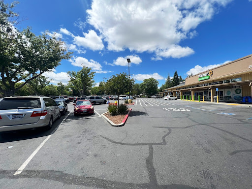 Supermarket «Walmart Neighborhood Market», reviews and photos, 215 California St, Woodland, CA 95695, USA