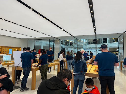 Computer Store «Apple Green Hills», reviews and photos, 2126 Abbott Martin Rd, Nashville, TN 37215, USA