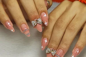 MIM Nails Spa image