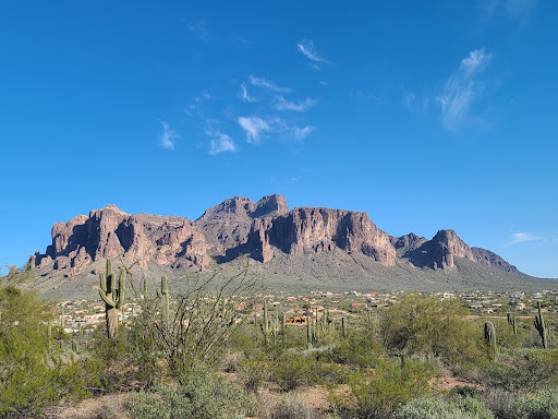 Superstition Mountain - Lost Dutchman Museum