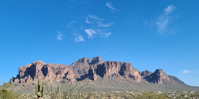 Superstition Mountain - Lost Dutchman Museum