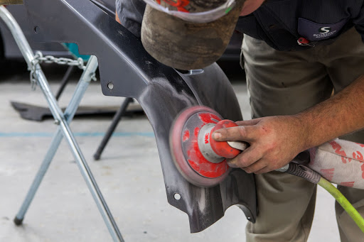 Auto Body Shop «Schaefer Autobody Centers - Columbia, MO», reviews and photos, 1306 N Creasy Springs Rd, Columbia, MO 65202, USA