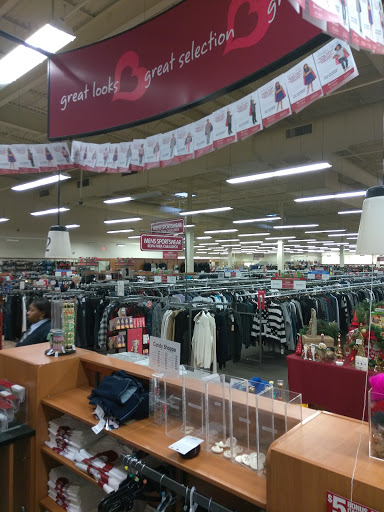 Clothing Store «Burlington Coat Factory», reviews and photos, 250 S Randall Rd, Elgin, IL 60123, USA