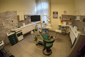 Dr. Kabai dental office and laboratory image