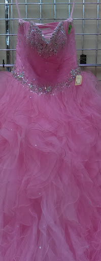 Thrift Store «Goodwill Store & Donation Center», reviews and photos, 6300 Kingery Hwy #25, Willowbrook, IL 60527, USA