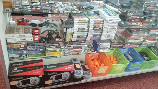 Video Game Store «Retro-Taku Videogames», reviews and photos, 507 West 11 Mile Road, Madison Heights, MI 48071, USA