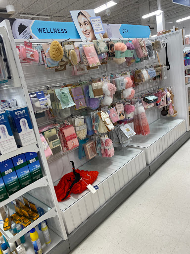 Department Store «Marshalls & HomeGoods», reviews and photos, 731 Centerview Blvd, Kissimmee, FL 34741, USA