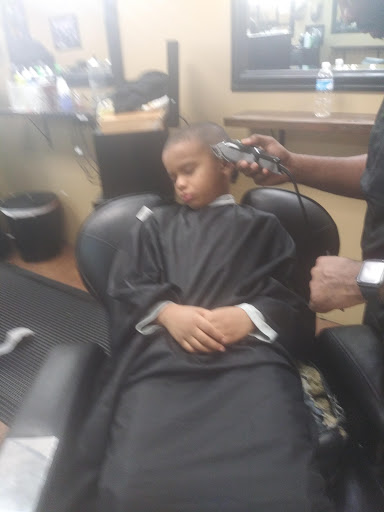 Barber Shop «Transitions Barber Shop», reviews and photos, 18150 Kieth Harrow Blvd # B, Houston, TX 77084, USA