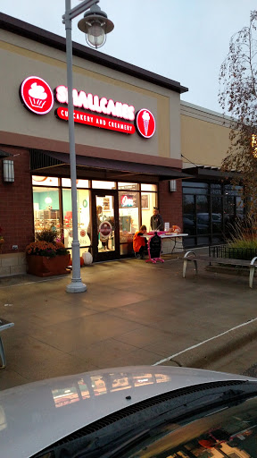 Dessert Shop «Smallcakes Cupcakery and Creamery», reviews and photos, 15624 Pilot Knob Rd, Apple Valley, MN 55124, USA
