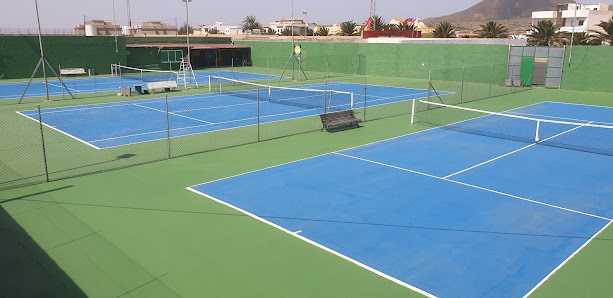 Club de tenis saque y volea C. la Orilla, 25, 35640 La Oliva, Las Palmas, España