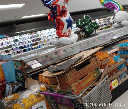 Grocery Store «Giant Food», reviews and photos, 3480 S Jefferson St, Falls Church, VA 22041, USA