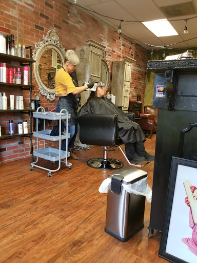 Beauty Salon «Vintage Hair Salon», reviews and photos, 113 S Broadway St, South Amboy, NJ 08879, USA