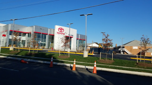 Toyota Dealer «Bill Page Toyota», reviews and photos, 2923 Annandale Rd, Falls Church, VA 22042, USA