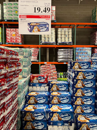 Warehouse store «Costco Wholesale», reviews and photos, 21800 Victory Blvd, Woodland Hills, CA 91367, USA