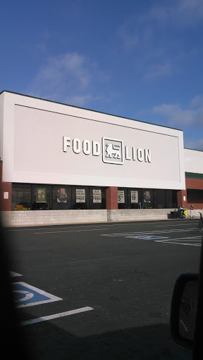 Grocery Store «Food Lion», reviews and photos, 1764 TN-48, Clarksville, TN 37040, USA