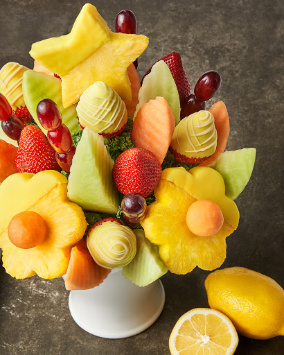 Gift Shop «Edible Arrangements», reviews and photos, 2602 E 62nd St, Indianapolis, IN 46220, USA