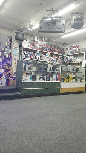 Car Stereo Store «Falcon Electronics», reviews and photos, 7798 Harwin Dr # 104, Houston, TX 77036, USA